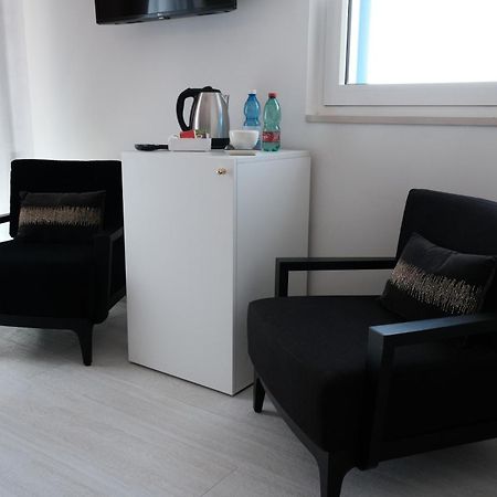 Altamarea Rooms Полиняно а Маре Стая снимка