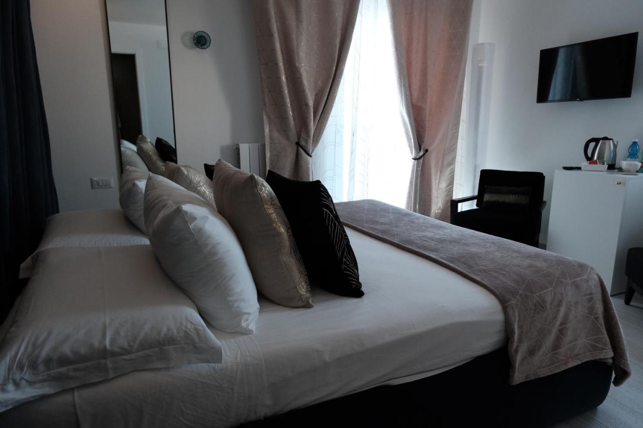 Altamarea Rooms Полиняно а Маре Екстериор снимка